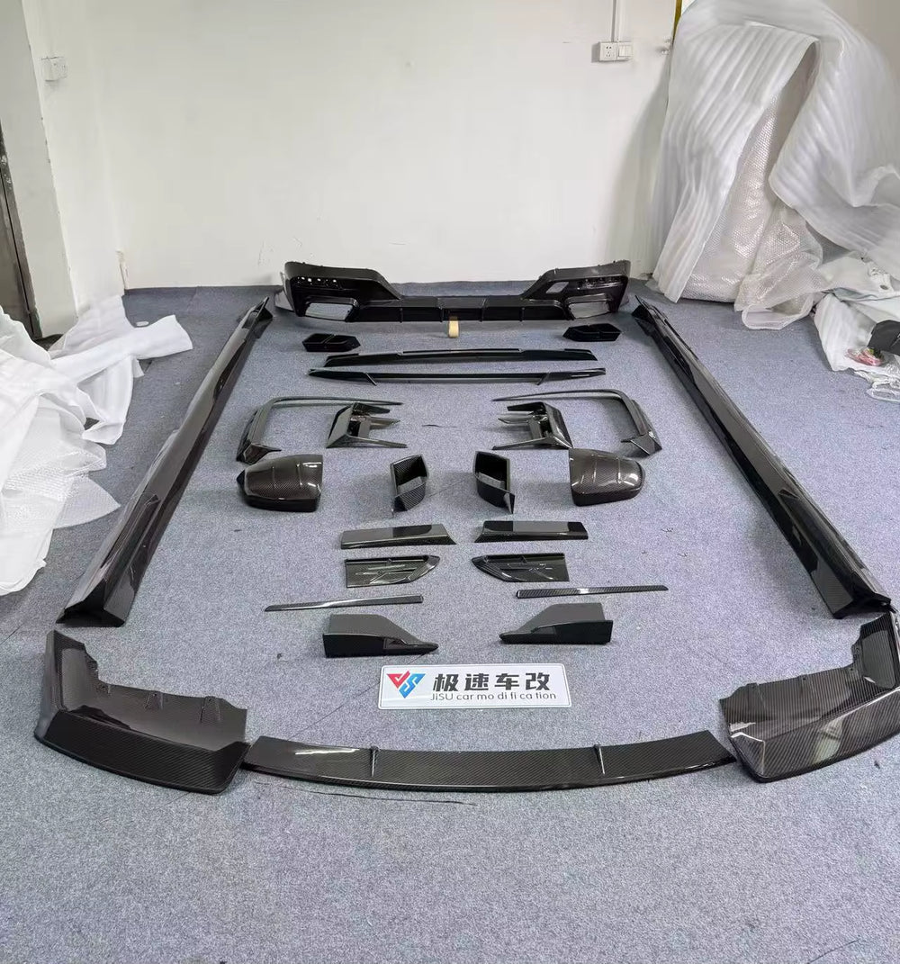 High Quality Carbon Fiber Body Kit for BMW 7 Series G70 MSY Style Side Skirt Front Lip Diffuser Spoiler