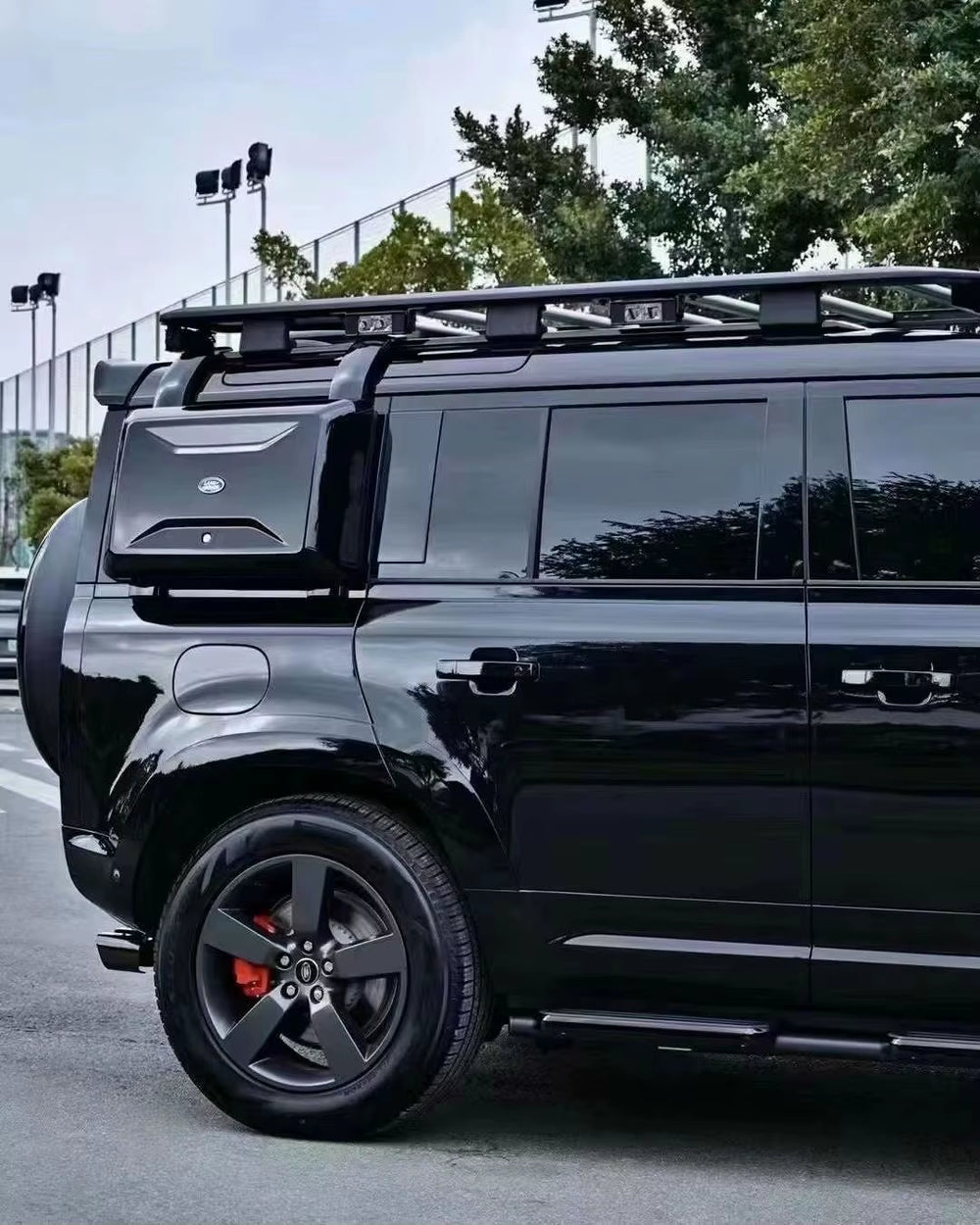 Body Kit Front Bumper Lip Rear for Land Rover Defender 90 110 007 Taillightsblack Car Part