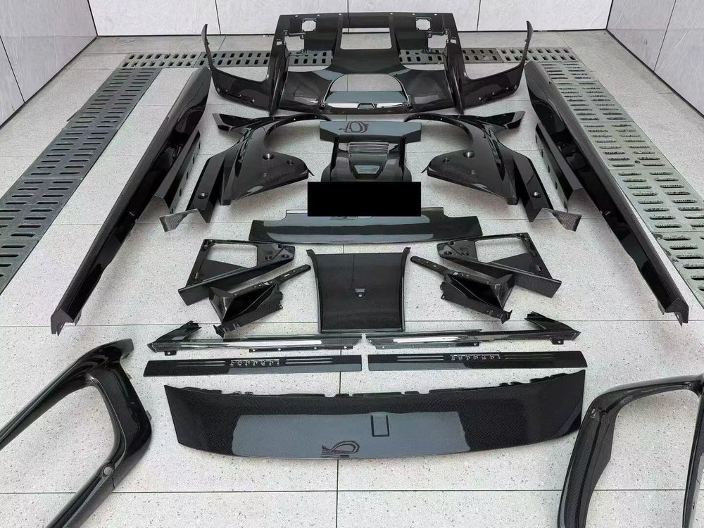 OEM Style Dry Carbon Fiber Body Kit for Ferrari 12Cilindri Front Lip Side Skirts Rear Diffuser Spoiler
