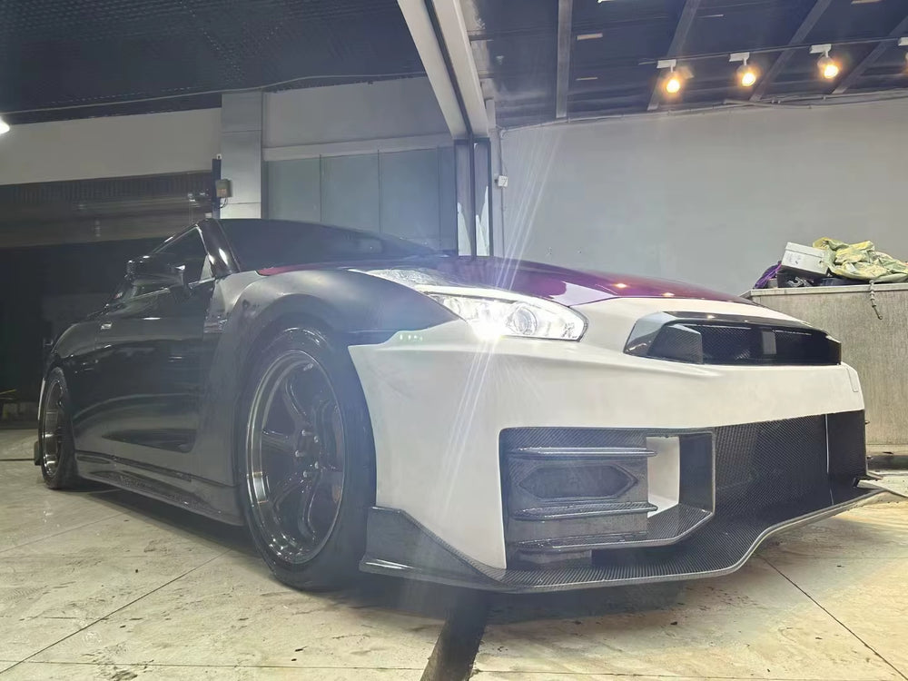 Carbon Fiber Body Kit for Nissan GTR35 Nism0 2024 Carbon Fiber Front Rear Bumper