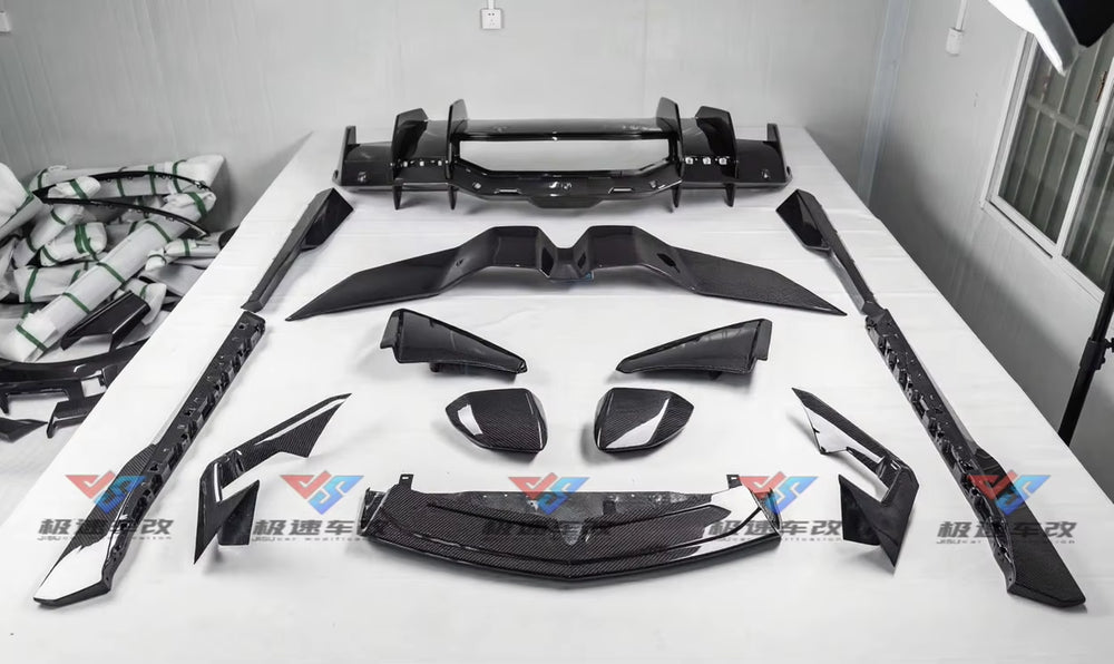 High Quality Oem Style Dry Carbon Fiber Body Kit for Lamborghini Revuelto Front Lip Skirt Rear Diffuser Spoiler Mirror