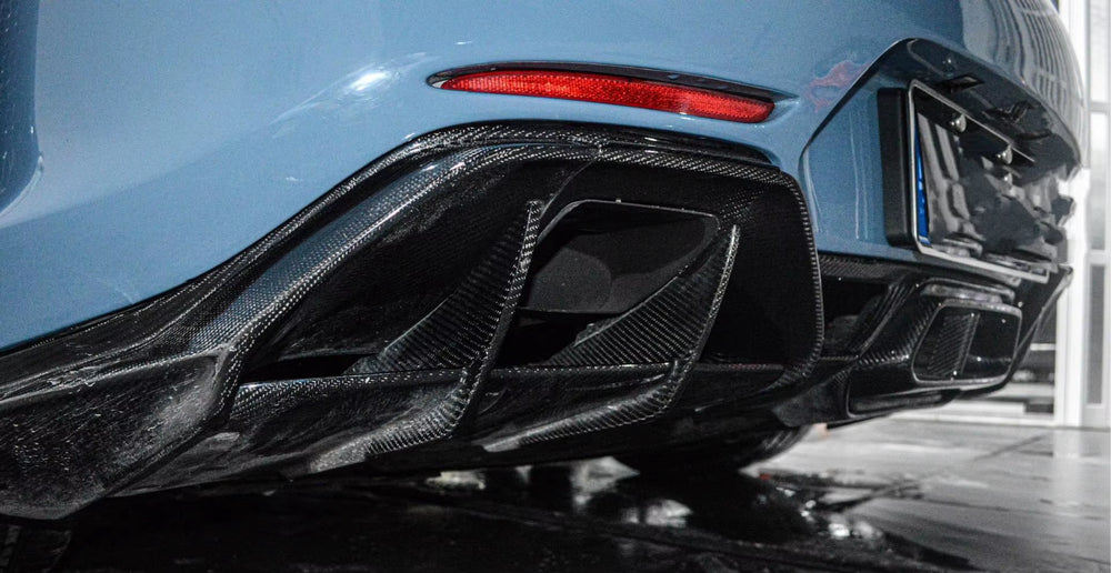Carbon Fiber Body Kit for Mercedes-Benz Amggt Gts Gtc to Upgrade GTR Style Front and Rear Bumper Diffuser Spoiler