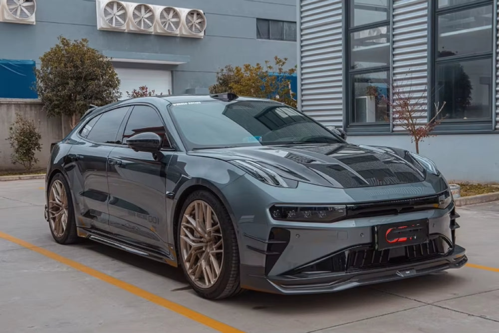 CGW Style Dry Carbon Fiber Body Kit for Zeekr 001 Dry Carbon Fiber Front Lip Skirt Rear Diffuser Spoiler Hood Body Kit
