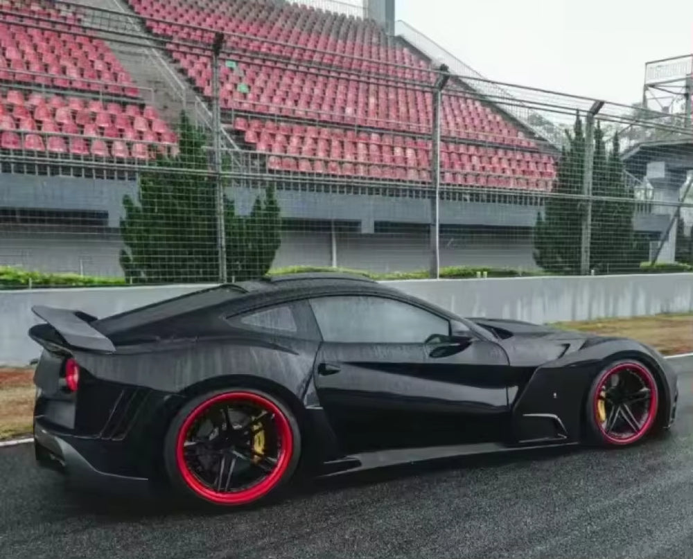 Nov Style for Ferrari F12 Carbon Fiber Body Kit F12 Front and Rear Bumper Spoiler Diffuser Wide-Body Kit