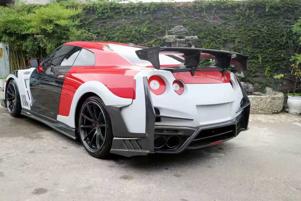 For Nissan GTR R35 Upgrade 2024 Top Secrt Style Carbon Fiber Front Rear Bumper Spoiler Engine Cover Side Skirts for GTR R35