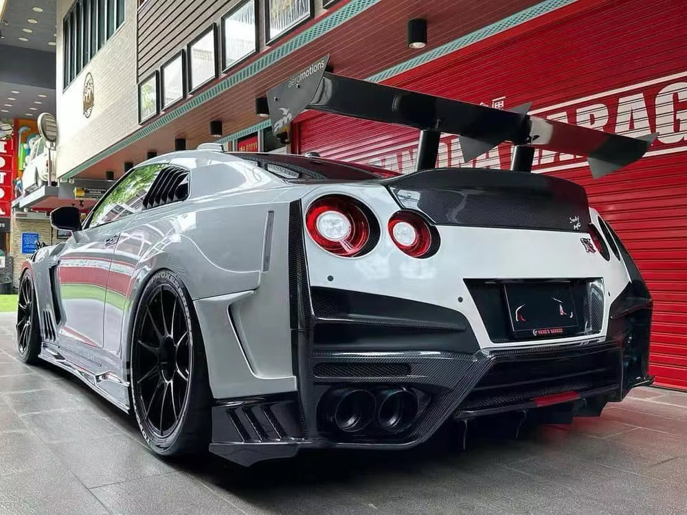 Upgrade Top Secret Style Half Carbon Fiber Body Kit for Nissan GTR R35 Front Bumper Rear Bumper Side Skirts Fenders Spoiler