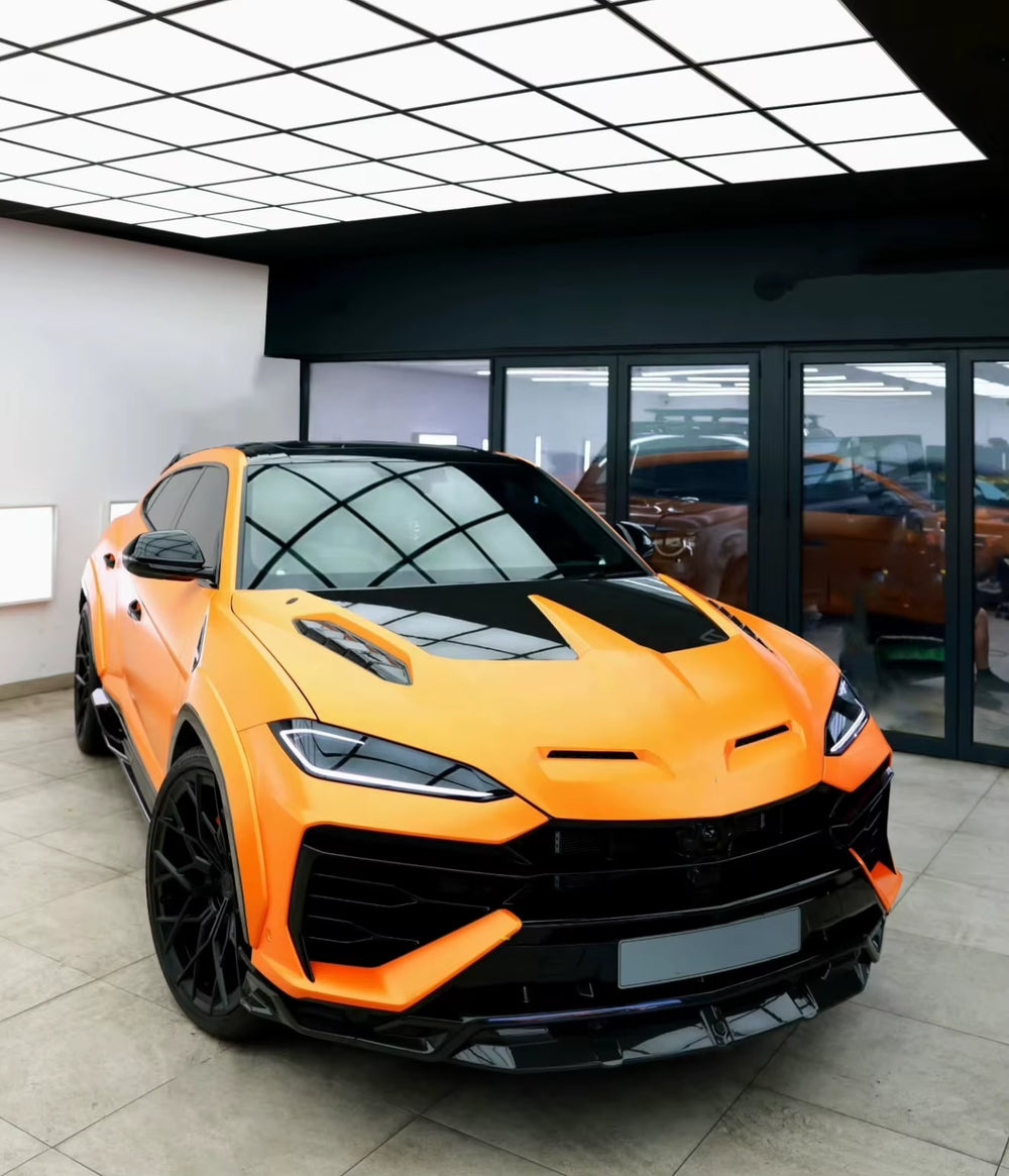 Dry Carbon Fiber UB Style Body Kit Front Lip Side Skirts Rear Diffuser Spoiler Wheel Arches for Lamborghini Urus SE