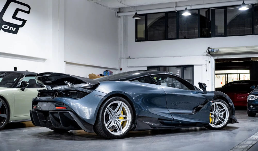 Carbon Fiber Black Sails Body Kit Is Suitable for Mclaren 720S Front Lip Skirt Spoiler Diffuser Fender.