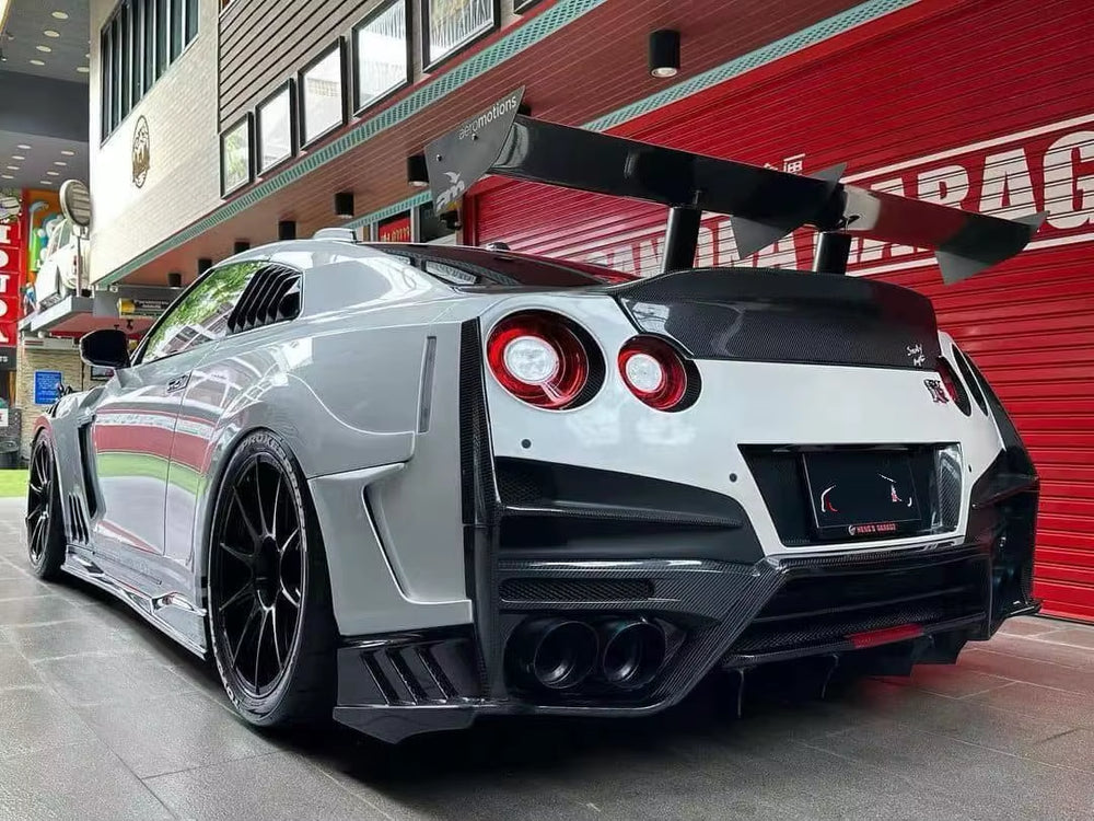 2024 Top Secret Style Body Kit for Nissan GTR R35 Car Front Rear Bumper Spoiler Engine Cover Side Skirts for GTR R35 Body Kit