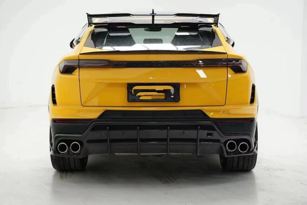 Upgrade TOP Style Dry Carbon Fiber Body Kit for Lamborghin URUS Front Lip Rear Diffuser Side Skirts Rear Spoiler Hood