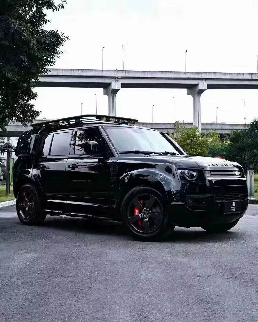 Body Kit Front Bumper Lip Rear for Land Rover Defender 90 110 007 Taillightsblack Car Part
