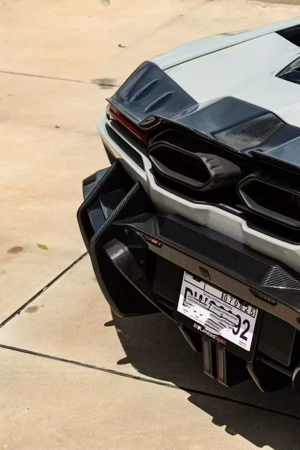 High Quality Dry Carbon Fiber MSY Style Body Kit for Lamborghini Revuelto Front Lip Skirt Rear Diffuser Spoiler Hood