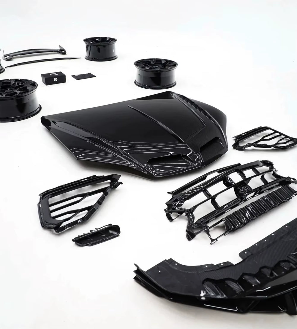 High-Quality Dry Carbon Fiber Body Kit for Lamborghini URUS SE Upgrade Top Style Front Lip Rear Diffuser Spoiler Hood Body Kit