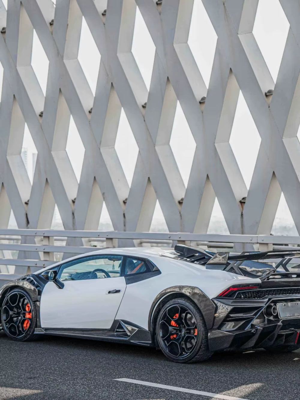 High Quality Dry Carbon Fiber Body Kit for Lamborghini Huracan Lp580 Lp610 Upgraded CT Style Front Bumper Rear Bumper Spoiler