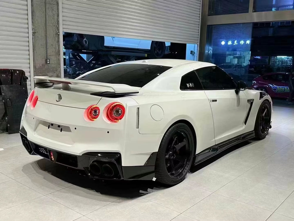 Carbon Fiber Body Kit for Nissan GTR 2024 TSPE Style Front Rear Bumper