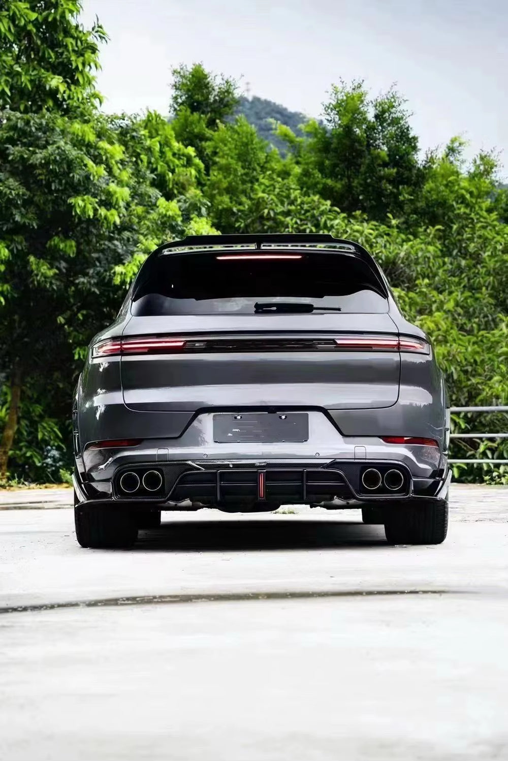 CT Style Dry High Quality Body Kit for Porsche Cayenne Front Lip Side Skirt Rear Diffuser Spoiler Wide Body