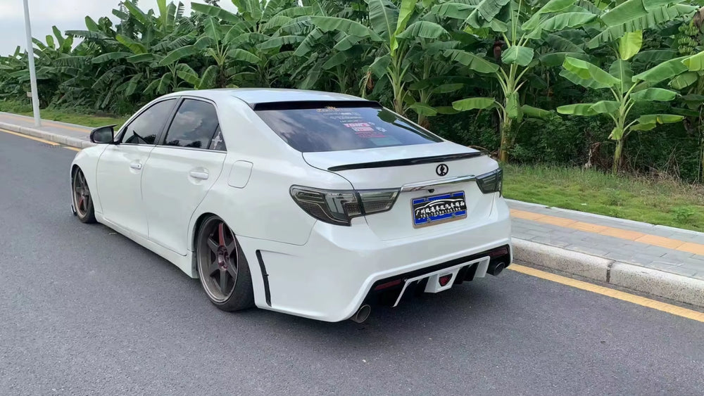 Body Kit Rear Bumper Side Skirts Car Bumpers for Toyota Reiz 2010-2016 Gs Style BODY KIT