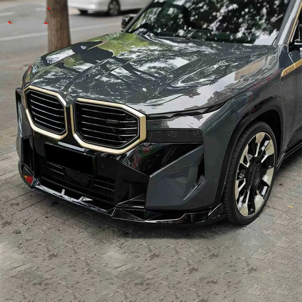 Karosserie-Kit im M-Stil aus FRP Schwarz für BMW XM