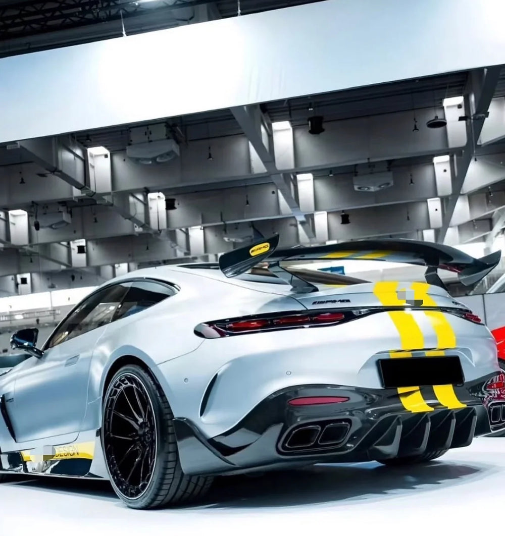 Kit carrosserie en fibre de carbone pour Mercedes-AMG GT C192