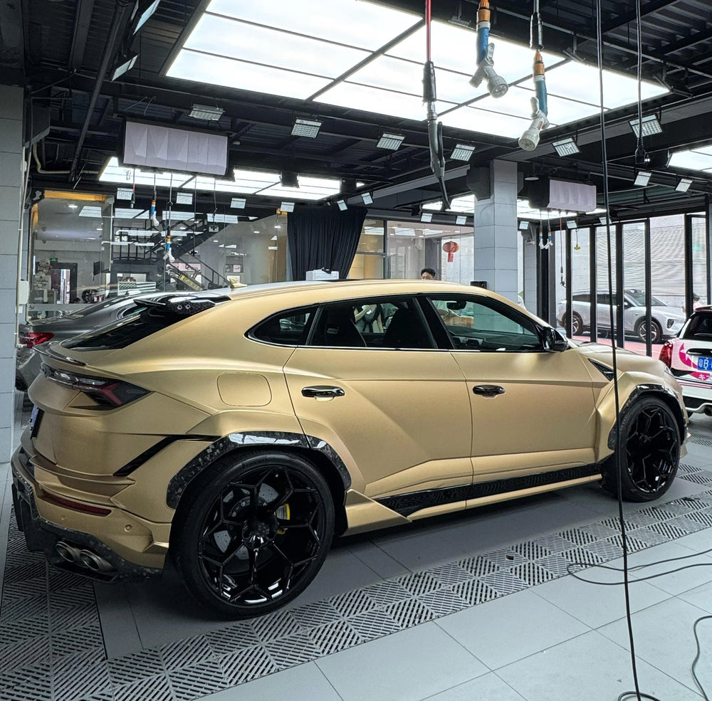 1016 Style High Quality Carbon Fiber Body Kit for Lamborghini URUS S Front Lip Rear Diffuser Side Skirts Hood Bodykit