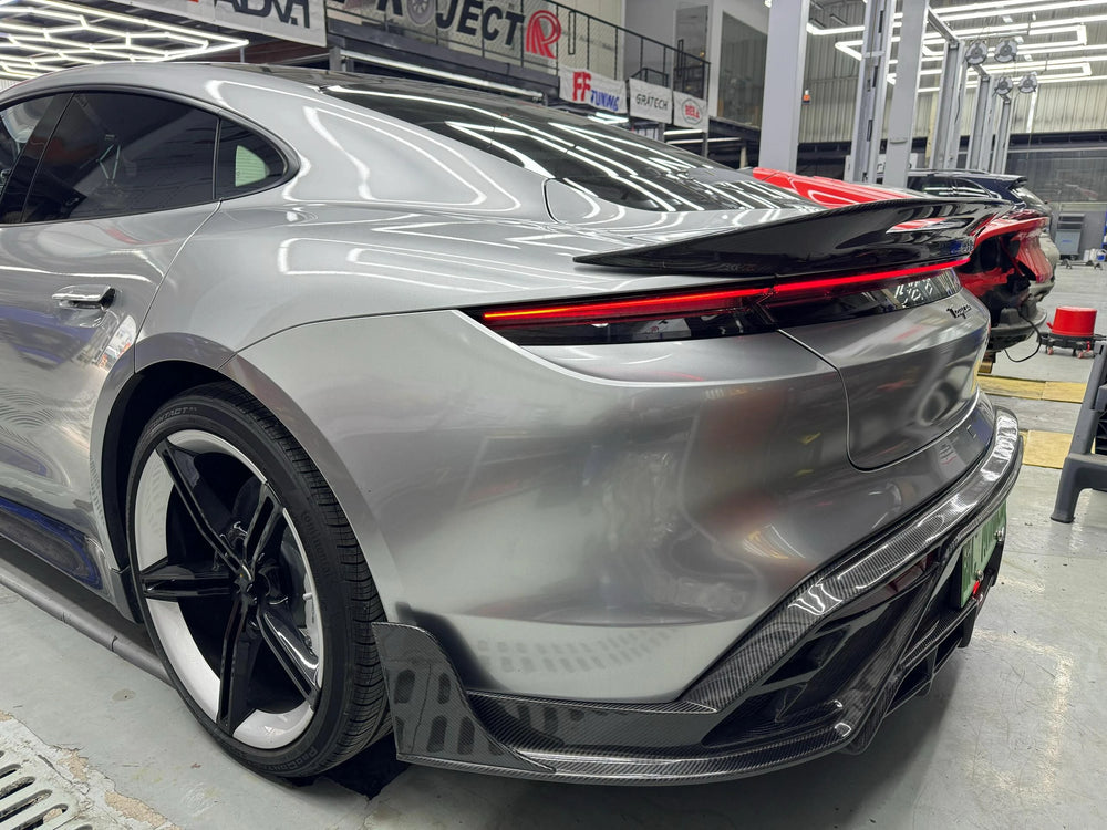 Cms Style Body Kit for Porsche Taycan 4S Carbon Fiber Rear Diffuser Spoiler Body Kit