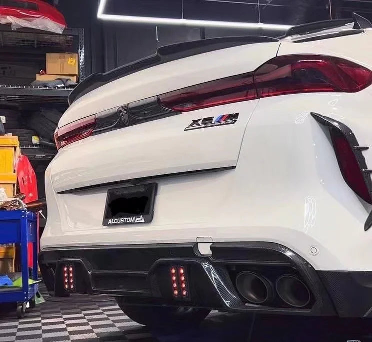 Kit carrosserie en fibre de carbone pour BMW X6 M F96 / X6 G06