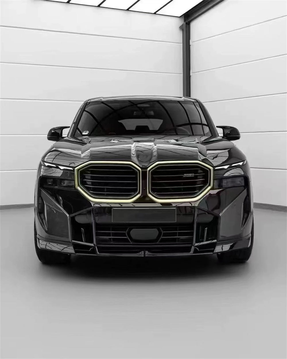 Kit carrosserie large en carbone sec pour BMW XM G09