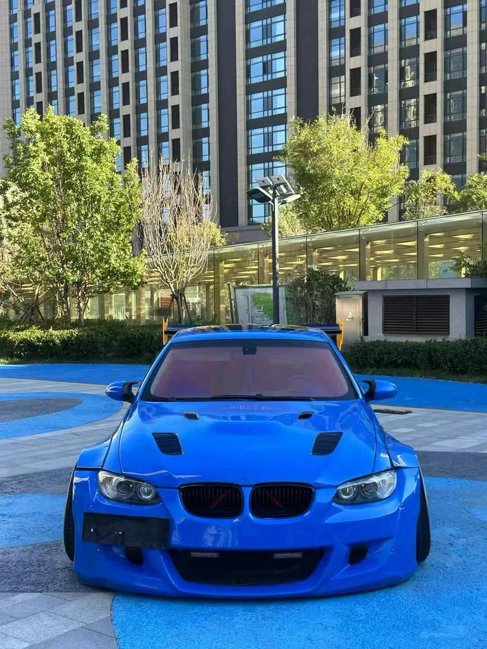 Breitbau-Karosserie-Kit aus FRP für BMW 3er / M3 E90 / E92 / E93
