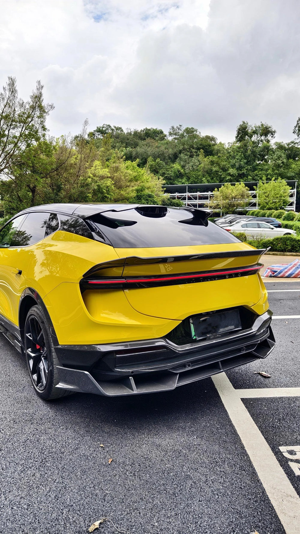 High Quality Dry Carbon Fiber Body Kit for Lotus Eletre Upgrade RZ Style Front Lip Skirt Rear Diffuser Spoiler Hood