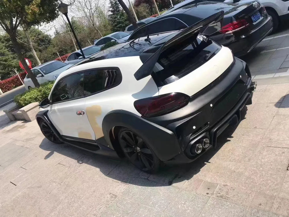 Breitbau-Karosserie-Kit für Volkswagen Scirocco