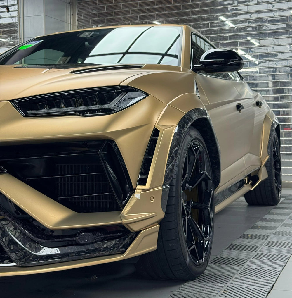 1016 Style High Quality Carbon Fiber Body Kit for Lamborghini URUS S Front Lip Rear Diffuser Side Skirts Hood Bodykit