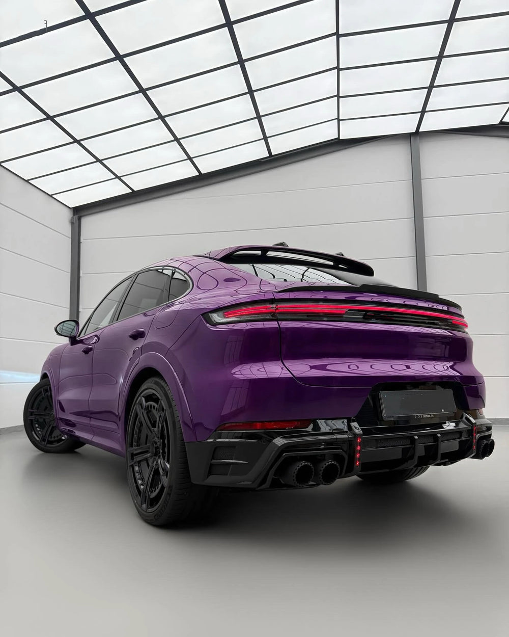 Kit carrosserie large en carbone sec pour Porsche Cayenne Coupé