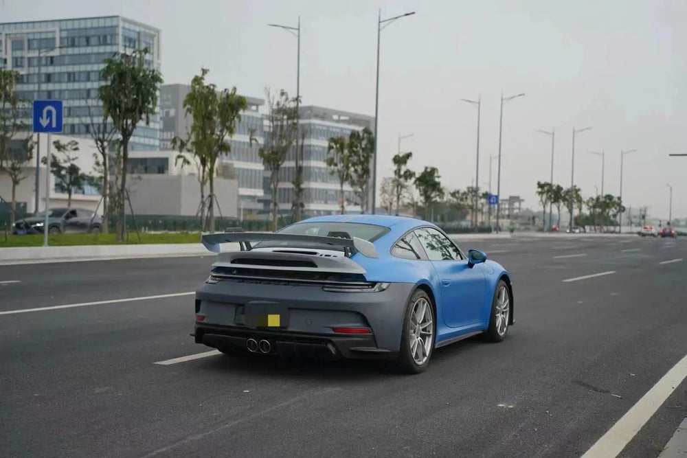Kit de conversion style GT3 en PP pour Porsche 911 (992)