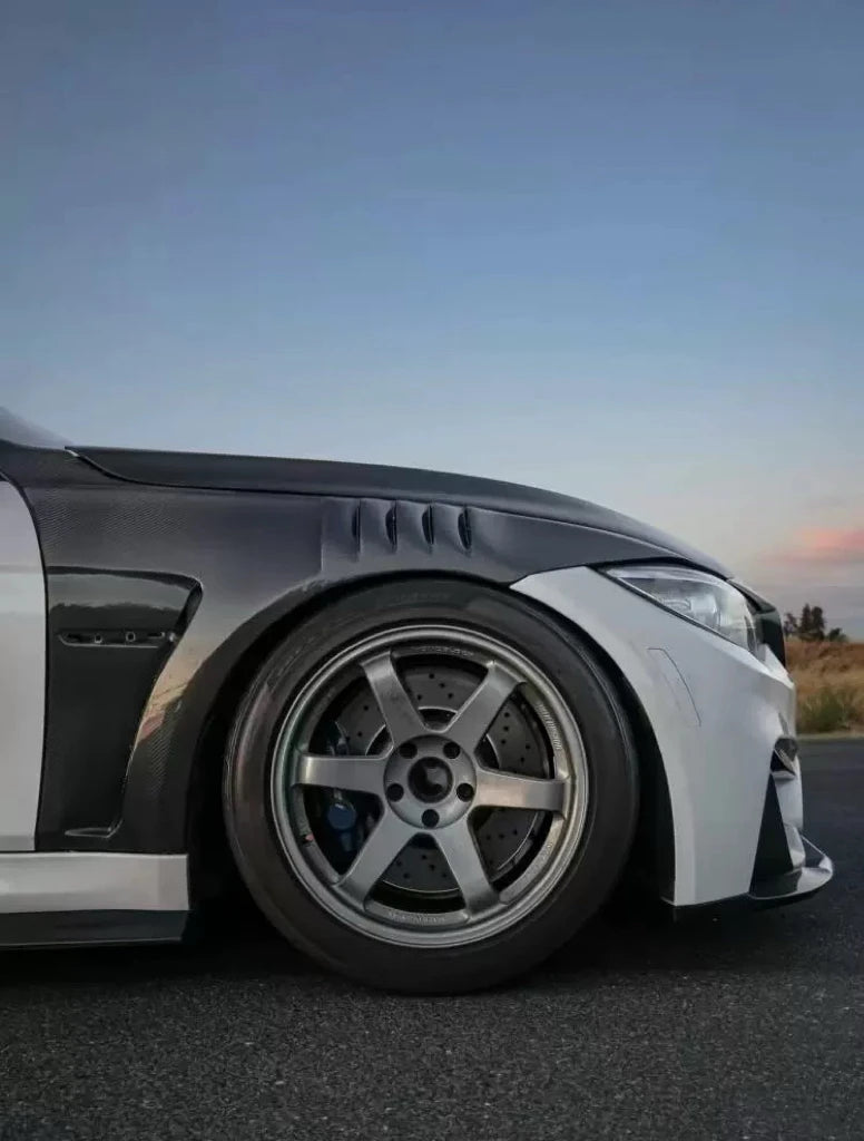 Ailes en fibre de carbone pour BMW M3 F80 / M4 F82