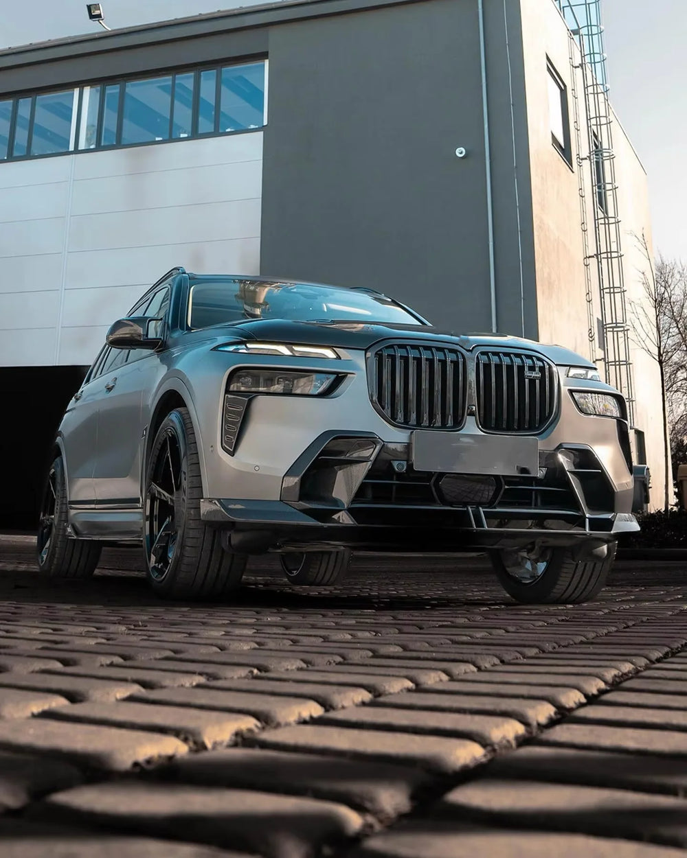 Kit de carrocería en fibra de carbono para BMW X7 G07, con labio, taloneras, difusor, alerón y capó
