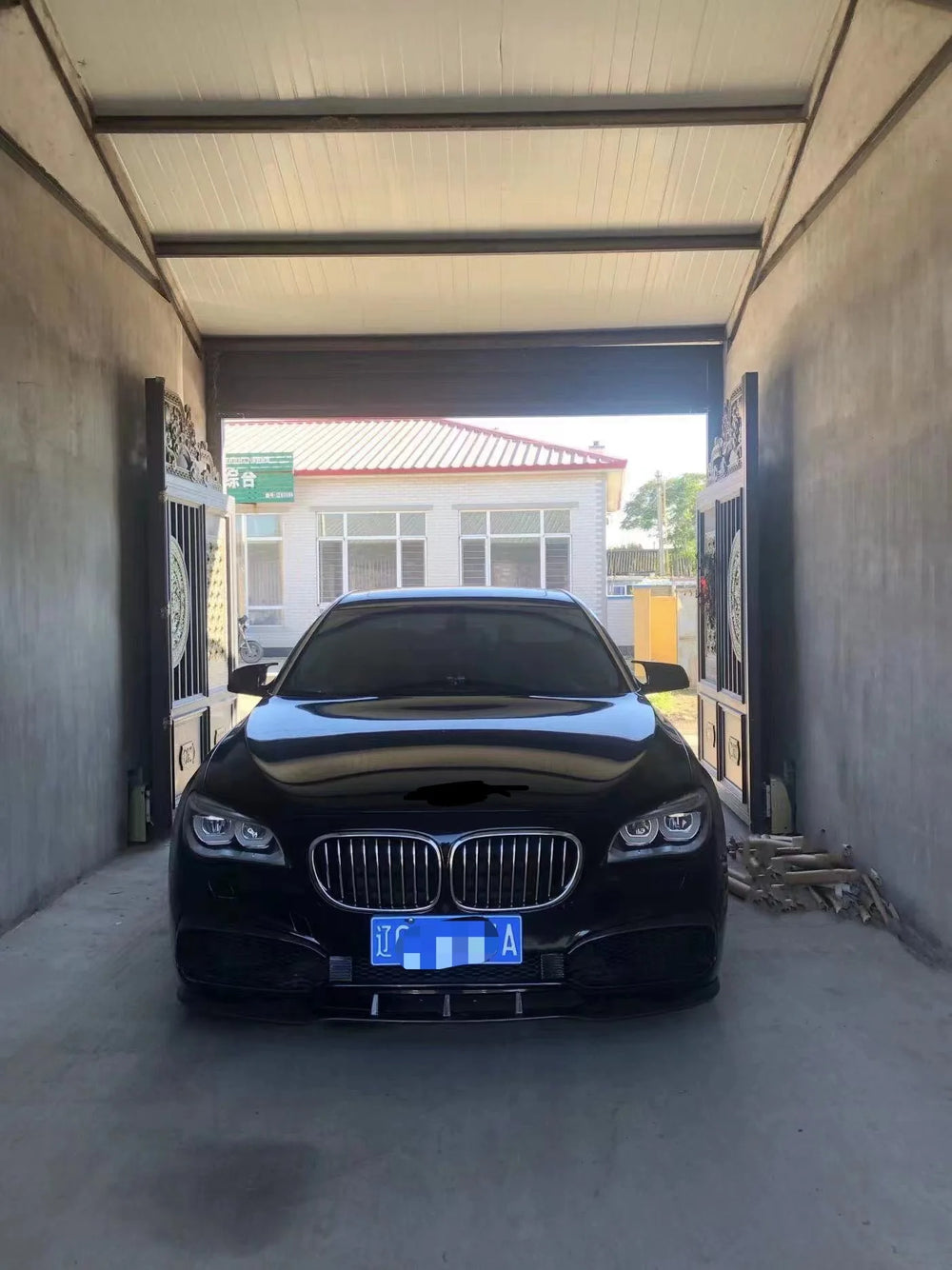 Kit de carrocería en FRP para BMW Serie 7 F01 / F02, con labio de parachoques delantero, difusor y taloneras