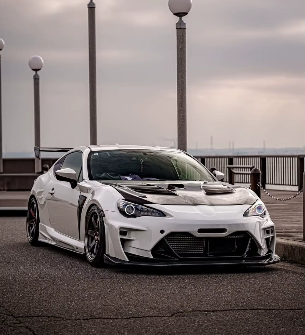VRS Style Body Kit for Toyota GT86 2013-2020 Body Kit Front Rear Bumpers Car Bumpers Rear Diffuser Fender Fender Body Kit