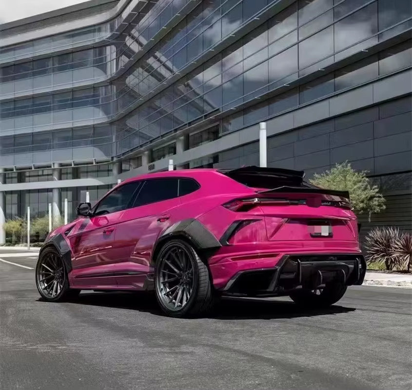 V Style Dry Carbon Fiber Wide Body Kit for Lamborghini Urus Carbon Fiber Body Kit Urus Front Lip Diffuser Spoiler Hood Wide-Body