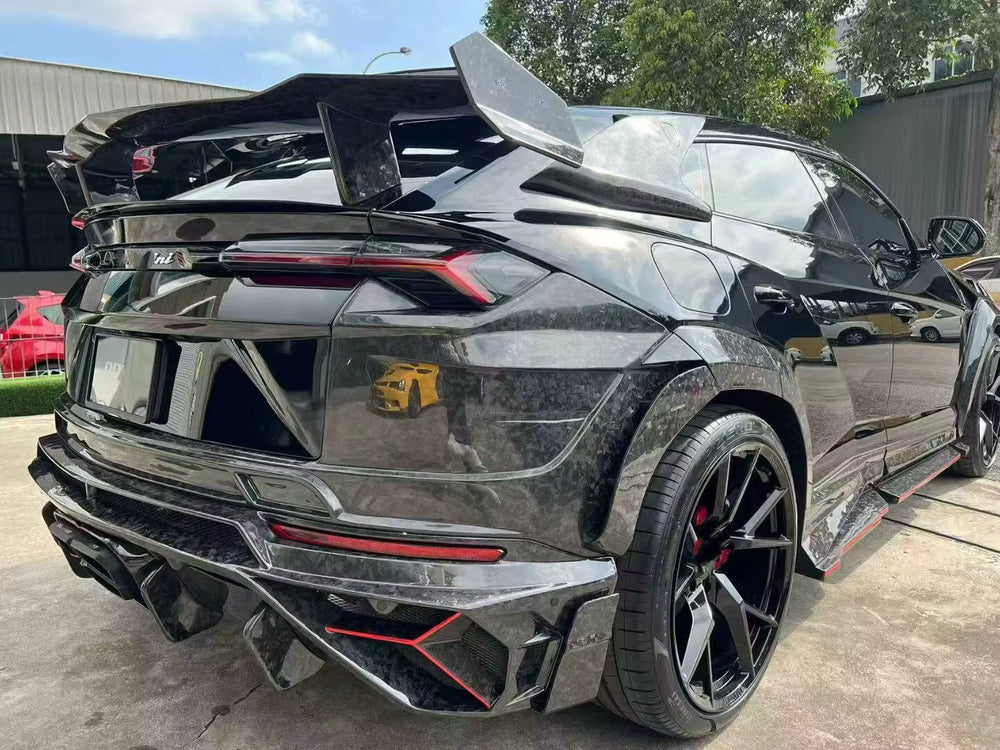 Msy-Style Dry Carbon Fiber Body Kit for Lamborghini URUS Front Bumper Rear Bumper Side Skirts Fender Hood Wide-Body Body Kit
