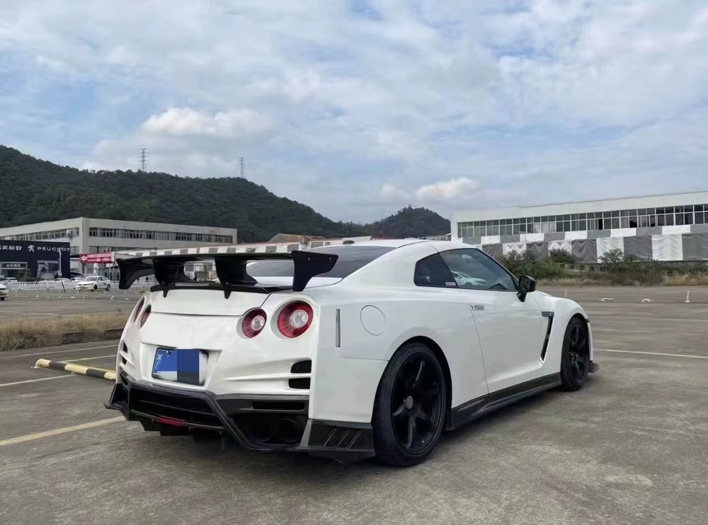Carbon Fiber Fiber Body Kit for Nissan GTR R35 Car Bumper for Top Secret Body Kit