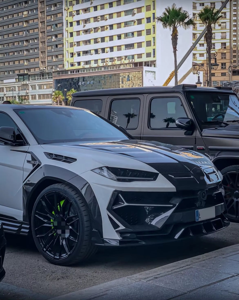 For Lamborghini Urus KY Style Dry Carbon Fiber Body Kit Front Lip Diffuser Spoiler Hood Wheel Arch Wide-Body Kit