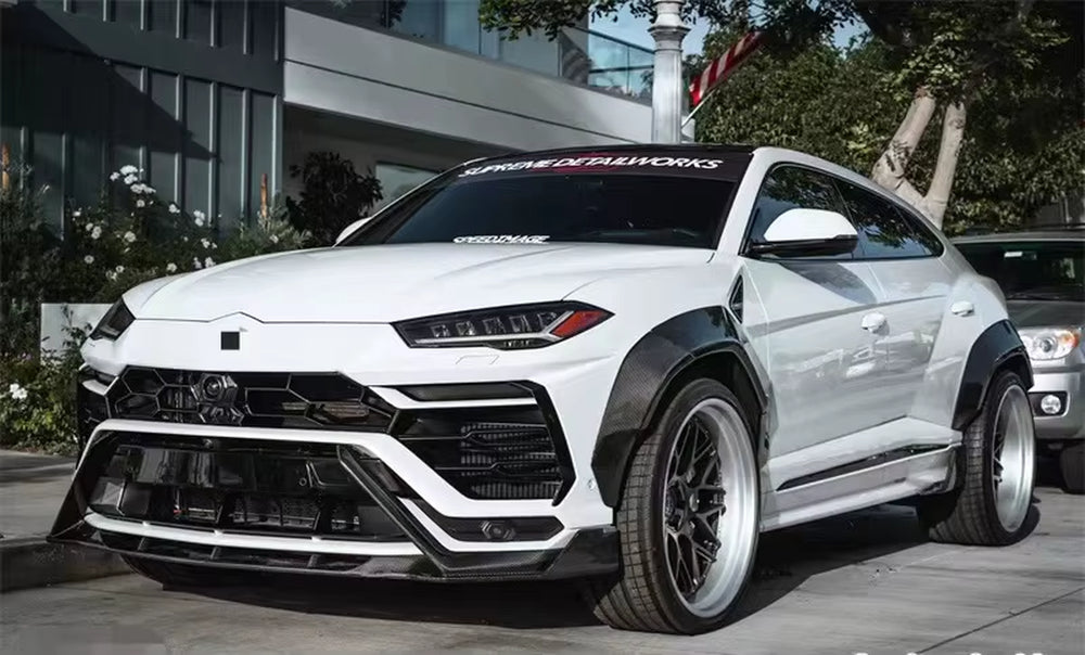 V Style Dry Carbon Fiber Wide Body Kit for Lamborghini Urus Carbon Fiber Body Kit Urus Front Lip Diffuser Spoiler Hood Wide-Body