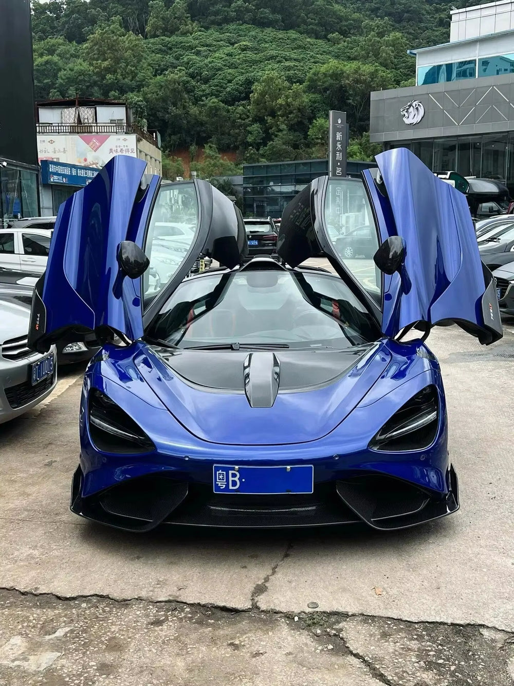 Upgrade 765LT Style Body Kit for Mclaren 720S Front and Rear Bumper Spoiler Hood Body Kit