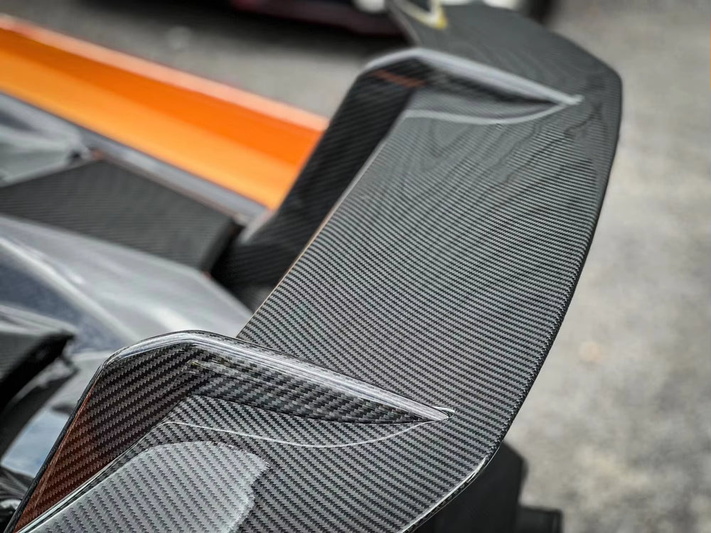 Performante Style Body Kit for Lamborghini Huracan Lp610 Exhaust Engine Cover Car Front Rear Bumper Spoiler