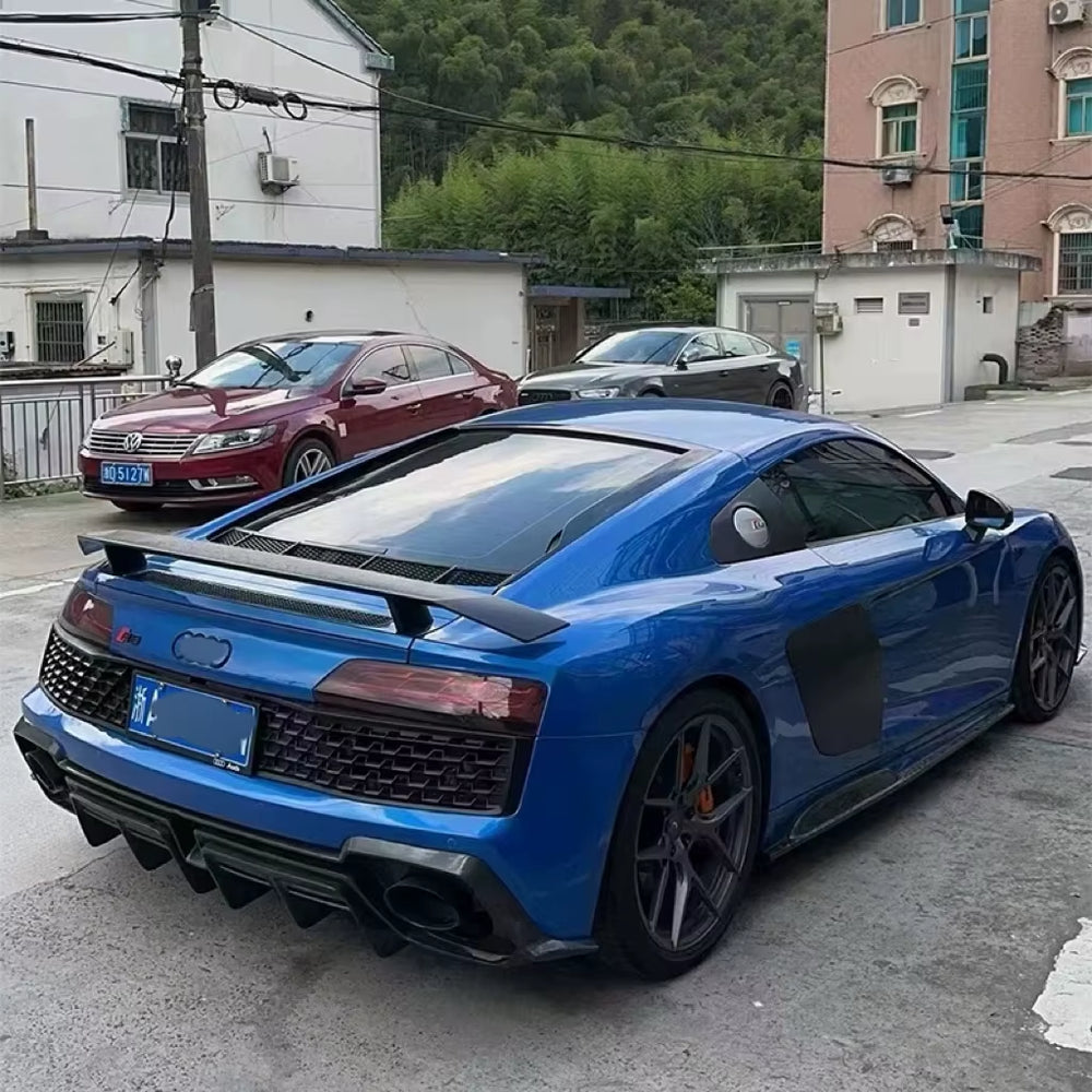 High Quality Body Kit for Audi R8 2016-2019 Upgrade 2021+ Front and Rear Bumper Front Lip Rear Diffuser