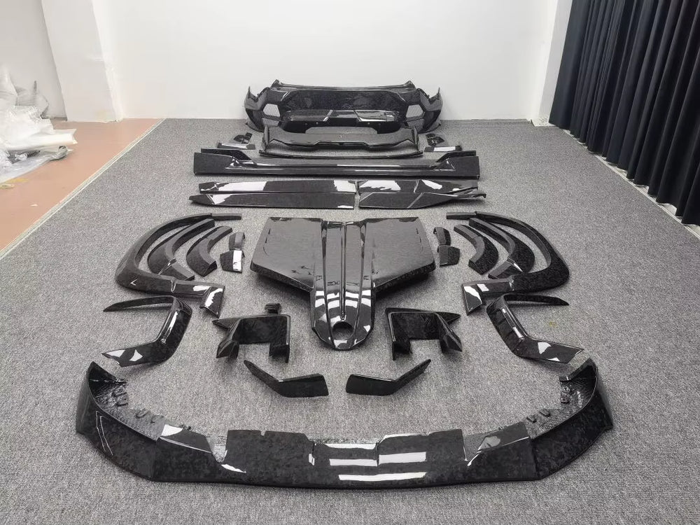 MSY Style High Quality Carbon Fiber Body Kit for BMW XM Front Lip Side Skirt Spoiler Hood Rear Diffuser Wide Body Kit