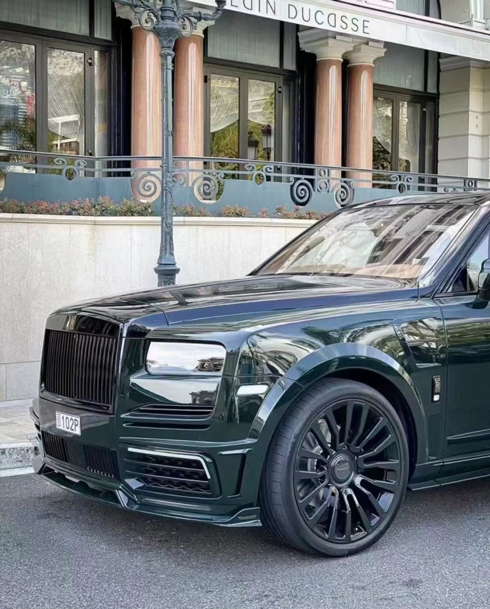 Msy Style Half Carbon Fiber RR Body Kit for Rolls Royce Cullinan for Body Kit Auto Parts