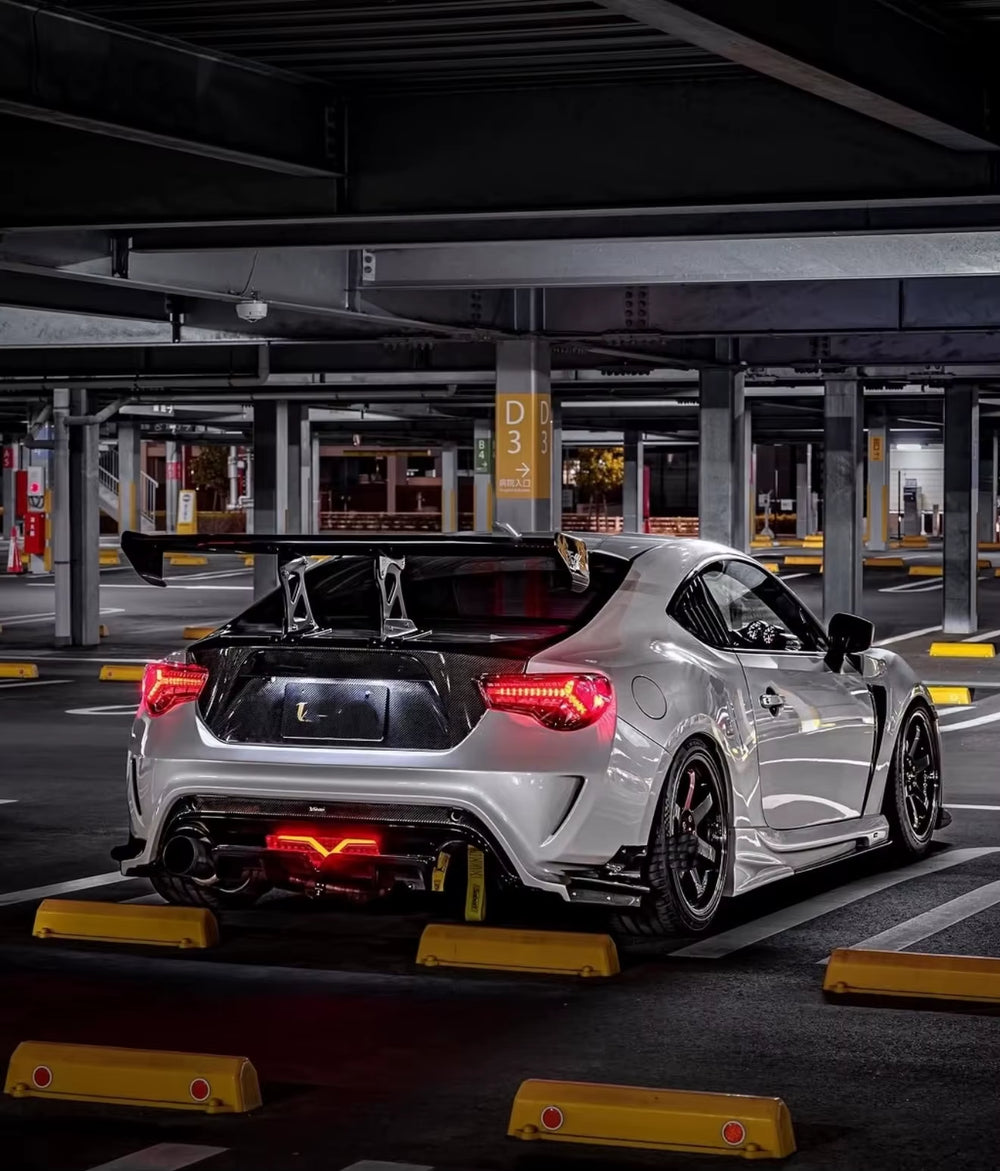 VRS Style Body Kit for Toyota GT86 2013-2020 Body Kit Front Rear Bumpers Car Bumpers Rear Diffuser Fender Fender Body Kit