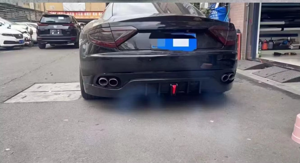 Carbon Fiber Pattern Style Body Kit for Maserati Granturismo Bumper Spoiler with Lamp Rear Diffuser
